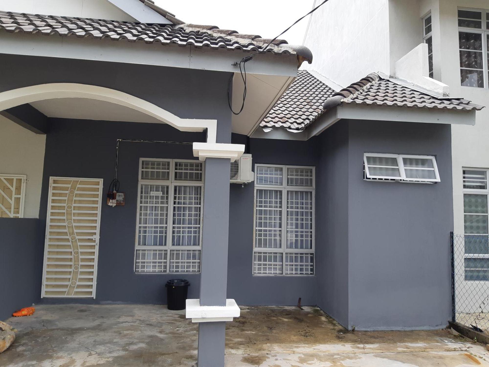 Anis Homestay Gua Musang Bagian luar foto